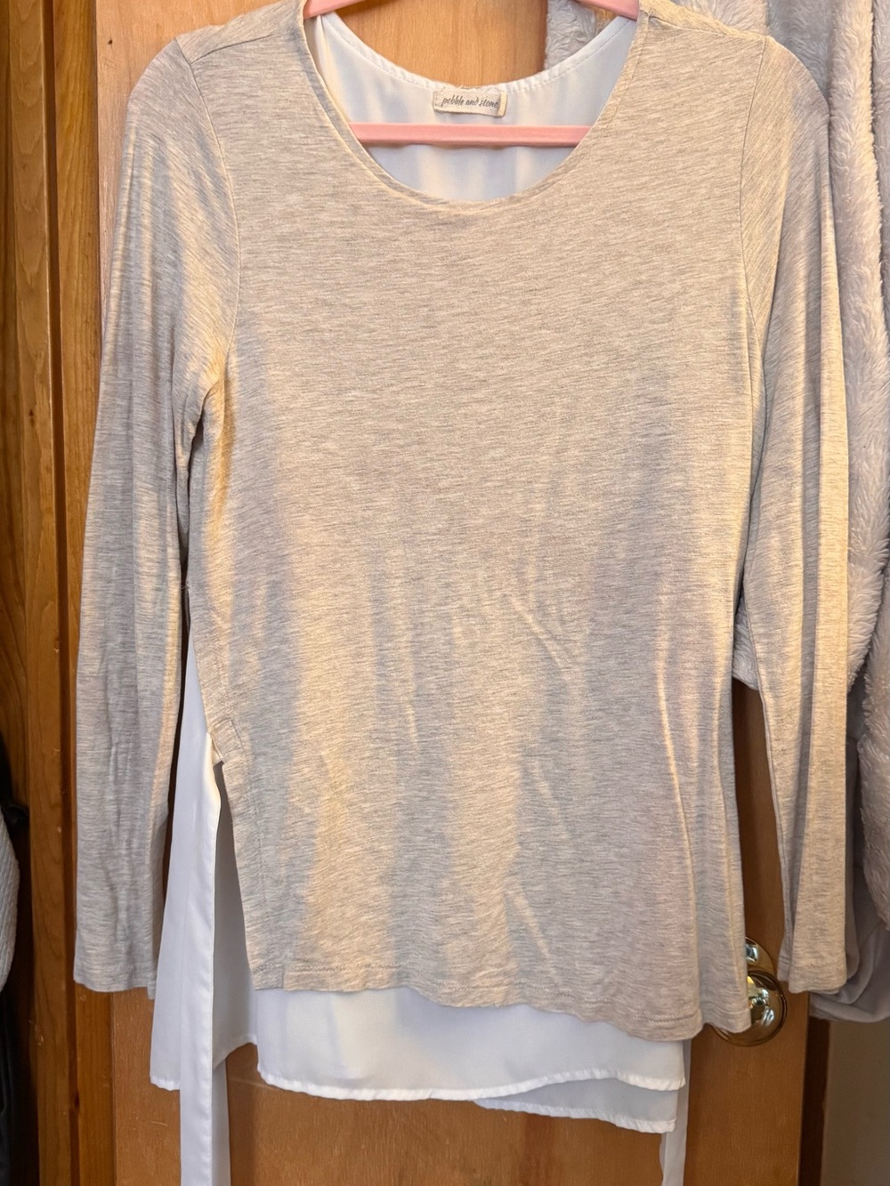 Pebble & Stone Layered Look Long Sleeve Women’s Beige White Tunic Blouse Small